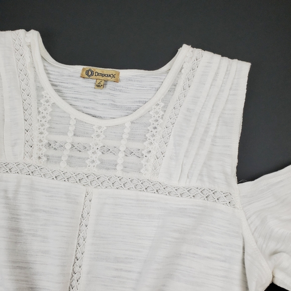 Democracy Cold Shoulder Long Sleeve Top - Picture 3 of 4